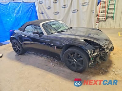 Czwarte zdjęcie samochodu z boku: 2007 PONTIAC SOLSTICE VIN:1G2MB35B47Y141953 - miniatura