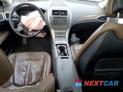 Zdjęcie 8 z 12 samochodu: 2013 LINCOLN MKZ VIN:3LN6L2JK0DR818956 - miniatura