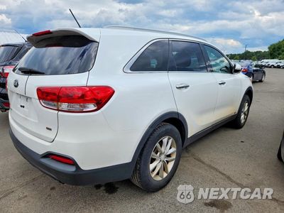 Trzecie zdjęcie samochodu z tyłu: 2016 KIA SORENTO LX VIN:5XYPGDA38GG087337 - miniatura