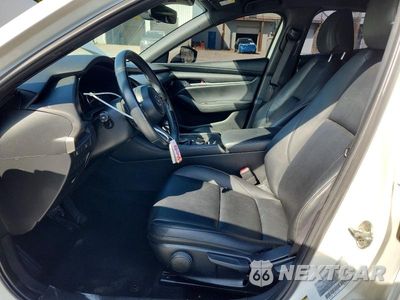 Zdjęcie 7 z 12 samochodu: 2021 MAZDA 3 SELECT VIN:JM1BPAKL8M1337033 - miniatura