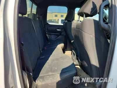 Zdjęcie 10 z 12 samochodu: 2023 RAM 1500 TRADESMAN VIN:1C6SRECGXPN599773 - miniatura