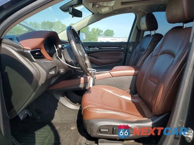 Zdjęcie 7 z 13 samochodu: 2018 BUICK ENCLAVE AVENIR VIN:5GAEVCKWXJJ182233 - miniatura