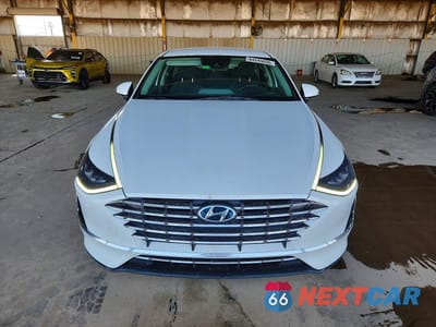 Piąte zdjęcie samochodu w środku: 2021 HYUNDAI SONATA HYBRID SEL VIN:KMHL34JJ2MA034455 - miniatura