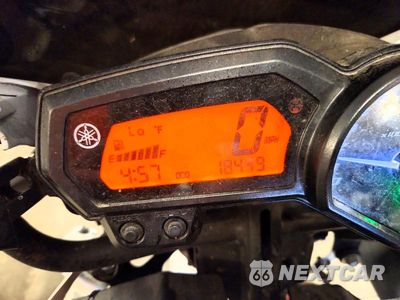 Zdjęcie 7 z 9 samochodu: 2013 YAMAHA FZ6 R VIN:JYARJ18E9DA010659 - miniatura