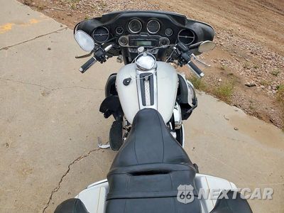 Zdjęcie 6 z 9 samochodu: 2008 HARLEY-DAVIDSON FLHTCUI VIN:1HD1FC4128Y607018 - miniatura