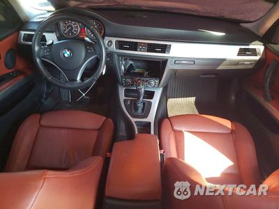 Zdjęcie 8 z 12 samochodu: 2010 BMW 335 XI VIN:WBAPL3C54AA408878 - miniatura