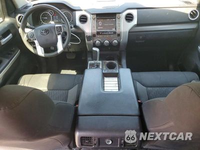Zdjęcie 8 z 12 samochodu: 2015 TOYOTA TUNDRA CREWMAX SR5 VIN:5TFEY5F12FX178150 - miniatura