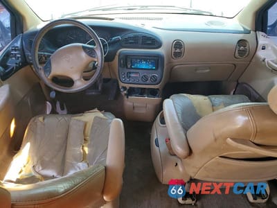 Zdjęcie 8 z 13 samochodu: 2000 DODGE GRAND CARAVAN ES VIN:1B4GP74L3YB654981 - miniatura