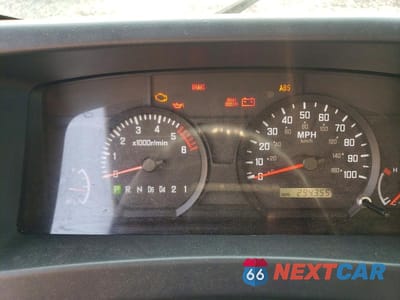 Zdjęcie 9 z 13 samochodu: 2014 ISUZU NPR HD BOX TRUCK VIN:54DC4W1B3ES803882 - miniatura