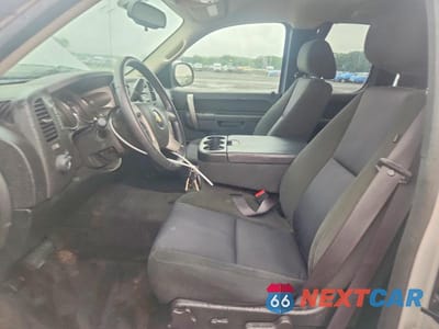 Zdjęcie 7 z 12 samochodu: 2011 CHEVROLET SILVERADO K1500 LT VIN:1GCRKSE31BZ205888 - miniatura