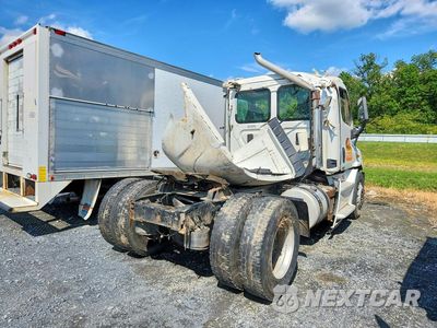 Trzecie zdjęcie samochodu z tyłu: 2014 FREIGHTLINER CASCADIA 113 SEMI TRUCK VIN:3AKBGADV6ESFP0929 - miniatura