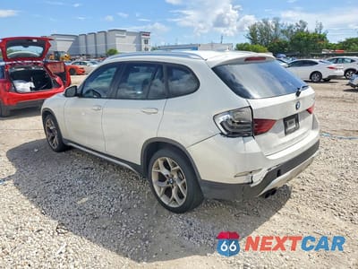 Drugie zdjęcie samochodu z przodu: 2015 BMW X1 XDRIVE28I VIN:WBAVL1C53FVY24884 - miniatura