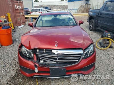 Piąte zdjęcie samochodu w środku: 2018 MERCEDES-BENZ E 300 4MATIC VIN:WDDZF4KB4JA357422 - miniatura