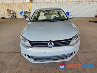 Piąte zdjęcie samochodu w środku: 2011 VOLKSWAGEN JETTA SE VIN:3VWDZ7AJ3BM354261 - miniatura