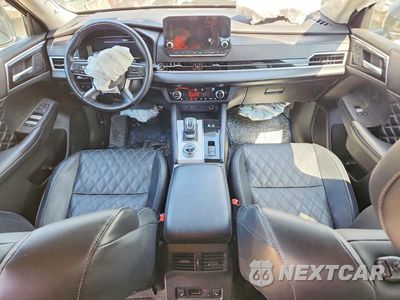 Zdjęcie 8 z 13 samochodu: 2024 MITSUBISHI OUTLANDER SEL VIN:JA4T5WA90RZ064122 - miniatura