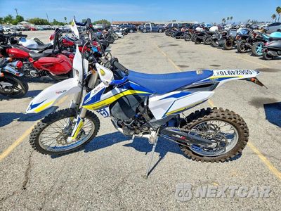 Trzecie zdjęcie samochodu z tyłu: 2015 HUSQVARNA FE501 DIRT BIKE VIN:VBKUAP407FM496402 - miniatura