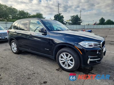 Czwarte zdjęcie samochodu z boku: 2015 BMW X5 XDRIVE35I VIN:5UXKR0C56F0K66989 - miniatura