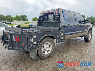 Trzecie zdjęcie samochodu z tyłu: 2005 FORD F350 SRW SUPER DUTY VIN:1FTWW31P65ED33111 - miniatura