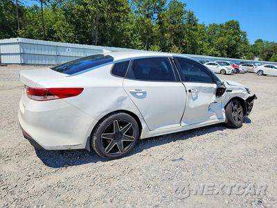 Trzecie zdjęcie samochodu z tyłu: 2016 KIA OPTIMA LX VIN:KNAGT4L34G5086507 - miniatura
