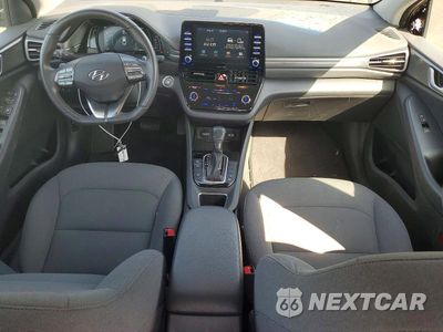 Zdjęcie 8 z 13 samochodu: 2020 HYUNDAI IONIQ SEL VIN:KMHC75LD2LU239143 - miniatura
