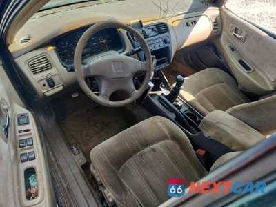 Zdjęcie 8 z 12 samochodu: 1999 HONDA ACCORD LX VIN:1HGCG5547XA139677 - miniatura