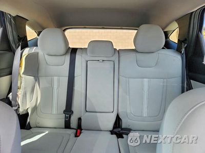 Zdjęcie 10 z 13 samochodu: 2025 HYUNDAI TUCSON VIN:5NMJBCDE4SH463851 - miniatura