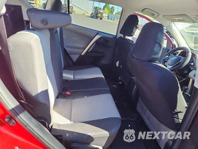 Zdjęcie 10 z 13 samochodu: 2013 TOYOTA RAV4 LE VIN:JTMBFREV0DD042618 - miniatura