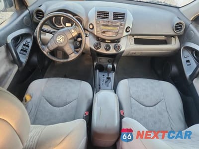 Zdjęcie 8 z 13 samochodu: 2011 TOYOTA RAV4 BASE VIN:2T3ZF4DV3BW105066 - miniatura