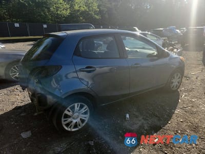 Trzecie zdjęcie samochodu z tyłu: 2014 MAZDA MAZDA2 SPORT VIN:JM1DE1KZ0E0171231 - miniatura