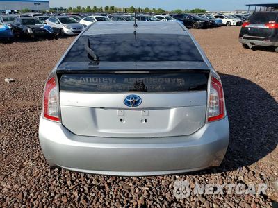 Zdjęcie 6 z 12 samochodu: 2015 TOYOTA PRIUS TWO VIN:JTDKN3DU8F0457303 - miniatura