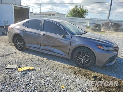 Czwarte zdjęcie samochodu z boku: 2024 TOYOTA CAMRY SE VIN:4T1G11AK7RU188664 - miniatura