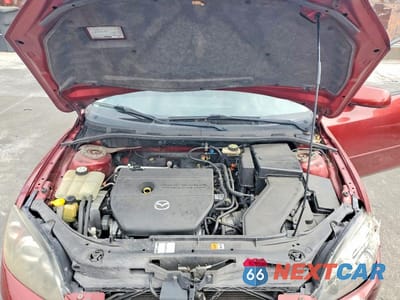 Zdjęcie 11 z 12 samochodu: 2006 MAZDA 3 HATCHBACK VIN:JM1BK344461485487 - miniatura