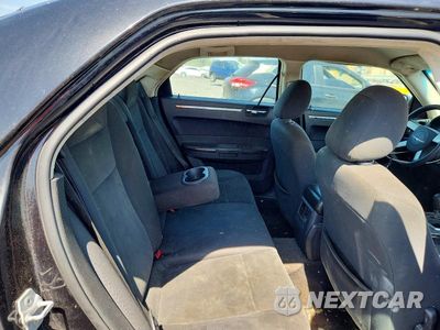 Zdjęcie 10 z 12 samochodu: 2010 CHRYSLER 300 TOURING VIN:2C3CA4CD4AH209663 - miniatura