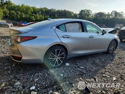 Trzecie zdjęcie samochodu z tyłu: 2024 LEXUS ES 300H BASE VIN:58ADA1C12RU045444 - miniatura