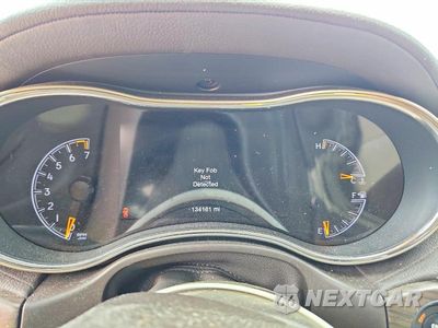 Zdjęcie 9 z 12 samochodu: 2017 JEEP GRAND CHEROKEE OVERLAND VIN:1C4RJFCG5HC836039 - miniatura