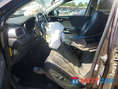 Zdjęcie 7 z 14 samochodu: 2017 KIA SORENTO EX VIN:5XYPH4A53HG297862 - miniatura