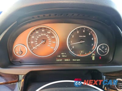 Zdjęcie 9 z 13 samochodu: 2016 BMW X5 SDRIVE35I VIN:5UXKR2C53G0R70340 - miniatura