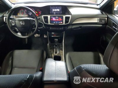 Zdjęcie 8 z 12 samochodu: 2016 HONDA ACCORD SPORT VIN:1HGCR2F53GA122617 - miniatura