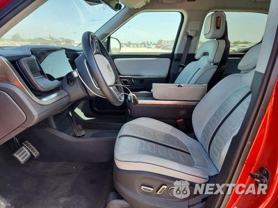 Zdjęcie 7 z 12 samochodu: 2023 RIVIAN R1T ADVENTURE VIN:7FCTGAAA7PN020615 - miniatura