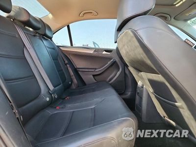 Zdjęcie 10 z 13 samochodu: 2017 VOLKSWAGEN JETTA SE VIN:3VWDB7AJ9HM311959 - miniatura