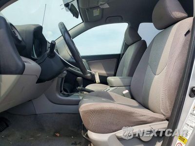 Zdjęcie 7 z 13 samochodu: 2007 TOYOTA RAV4 BASE VIN:JTMBD33V576045366 - miniatura