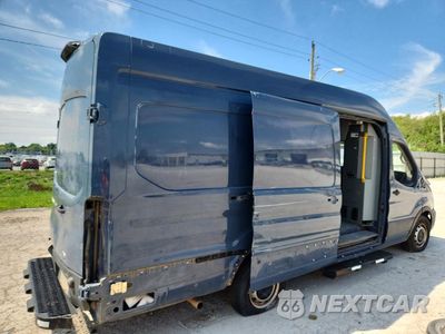 Trzecie zdjęcie samochodu z tyłu: 2020 FORD TRANSIT 250 DELIVERY VAN VIN:1FTBR3X86LKA87066 - miniatura