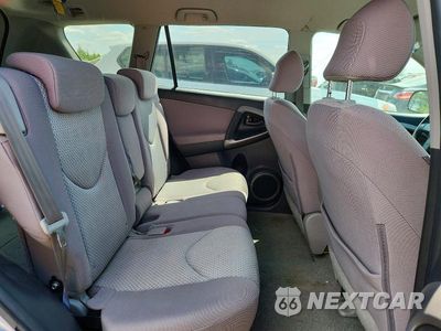 Zdjęcie 11 z 13 samochodu: 2006 TOYOTA RAV4 BASE VIN:JTMZD33V165017342 - miniatura