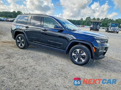 Czwarte zdjęcie samochodu z boku: 2024 JEEP GRAND CHEROKEE LIMITED 4XE VIN:1C4RJYB65R8521086 - miniatura
