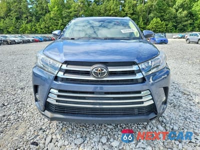 Piąte zdjęcie samochodu w środku: 2017 TOYOTA HIGHLANDER LIMITED VIN:5TDYZRFH3HS196115 - miniatura