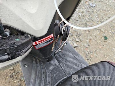 Zdjęcie 8 z 10 samochodu: 2024 TZHQIA SCOOTER 150CC VIN:H0DTAEG40RX080533 - miniatura