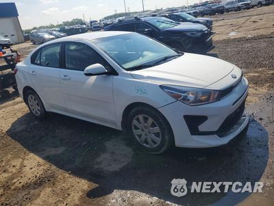 Czwarte zdjęcie samochodu z boku: 2021 KIA RIO LX VIN:3KPA24AD8ME408993 - miniatura