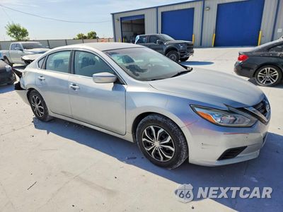 Czwarte zdjęcie samochodu z boku: 2018 NISSAN ALTIMA 2.5 S VIN:1N4AL3APXJC172874 - miniatura