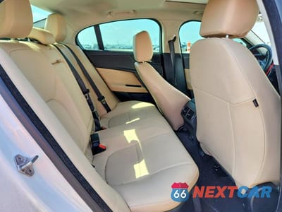 Zdjęcie 10 z 12 samochodu: 2017 JAGUAR XE PREMIUM VIN:SAJAJ4BV1HA970710 - miniatura