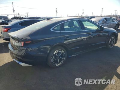 Trzecie zdjęcie samochodu z tyłu: 2026 HYUNDAI SONATA SEL SPORT VIN:KMHL64JA8TA528289 - miniatura